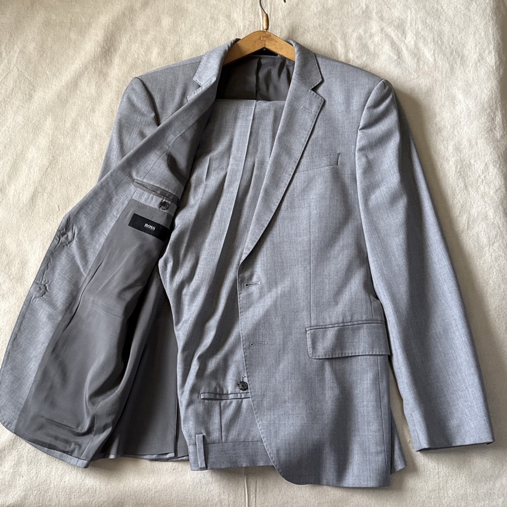 Hugo Boss Mens Size 38R Scorsese/Movie 2-Piece Wool Suit Gray on Gray 33x30